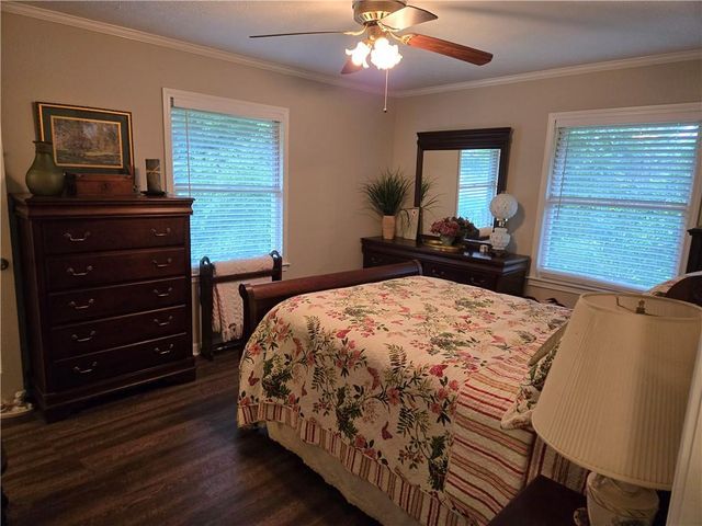 2637 Sunny Lane SE, Marietta, GA 30067