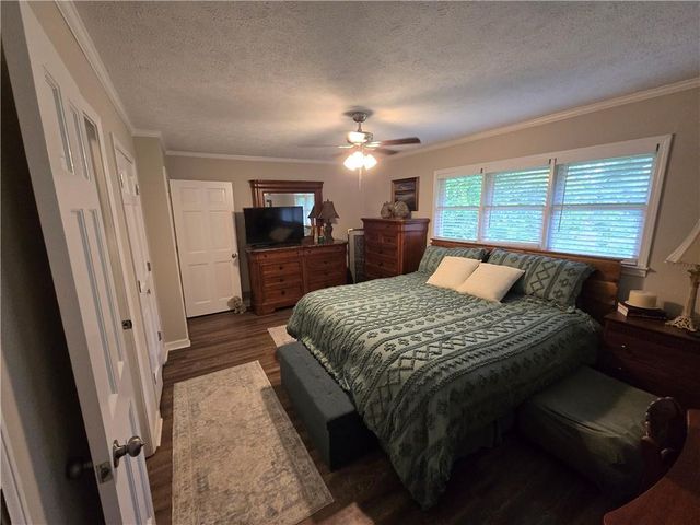 2637 Sunny Lane SE, Marietta, GA 30067