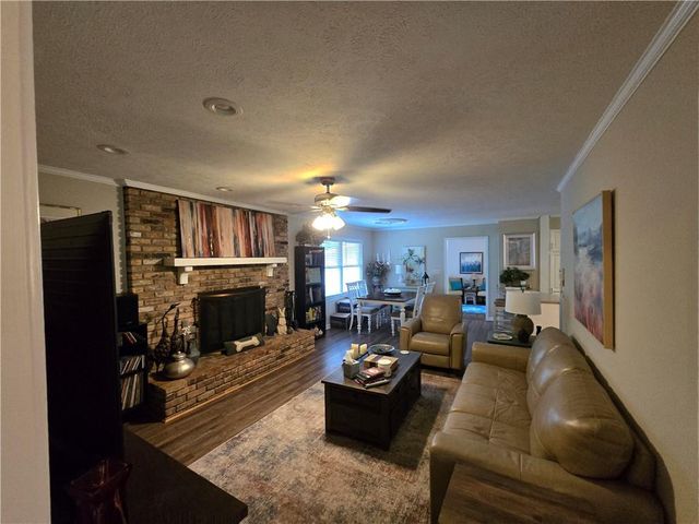 2637 Sunny Lane SE, Marietta, GA 30067