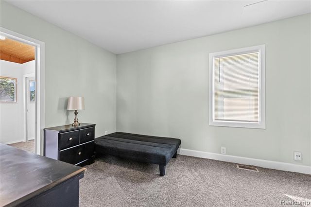 19485 Eastwood Drive, Harper Woods, MI 48225