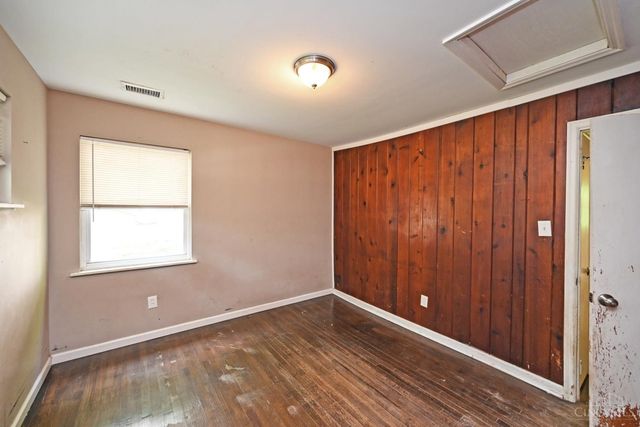 408 Roebling Road, Delhi Twp, OH 45204