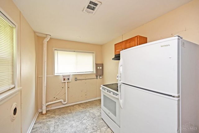 408 Roebling Road, Delhi Twp, OH 45204