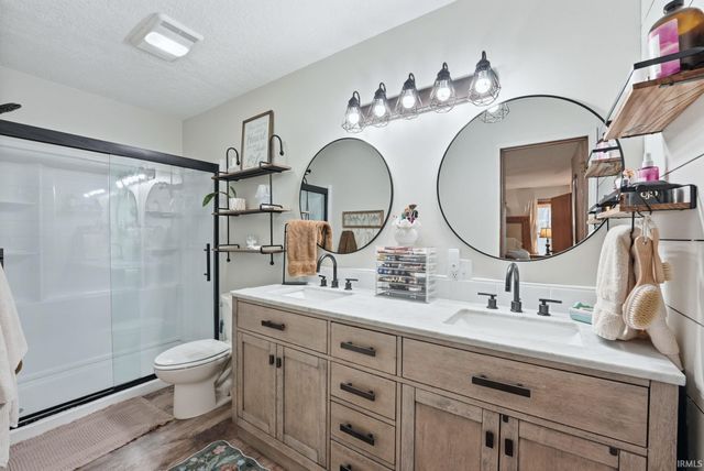 2155 W 600 N, Columbia City, IN 46725