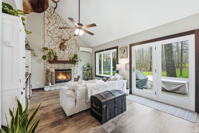 2155 W 600 N, Columbia City, IN 46725