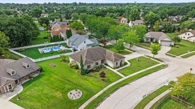 9429 Fireside Court, Fort Wayne, IN 46804