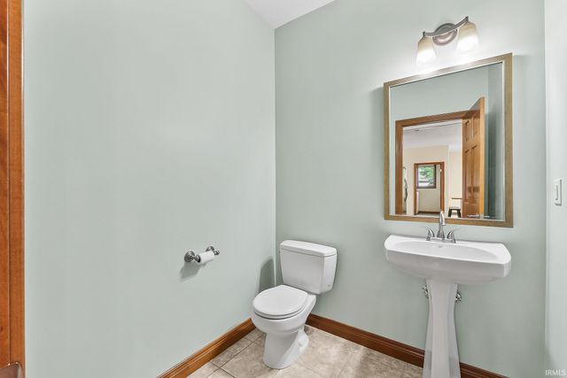 9429 Fireside Court, Fort Wayne, IN 46804