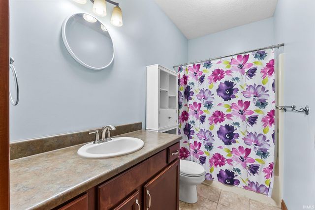 9429 Fireside Court, Fort Wayne, IN 46804