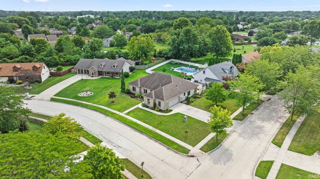 9429 Fireside Court, Fort Wayne, IN 46804