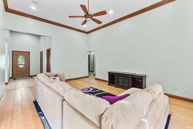 9429 Fireside Court, Fort Wayne, IN 46804