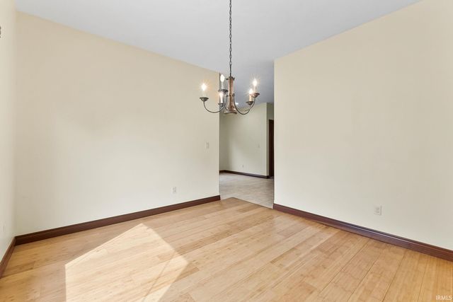 9429 Fireside Court, Fort Wayne, IN 46804