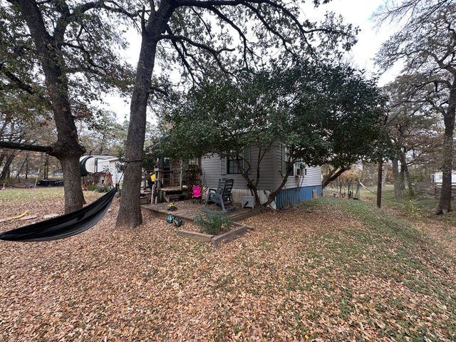 236 Oak Grove Circle, Elm Mott, TX 76640