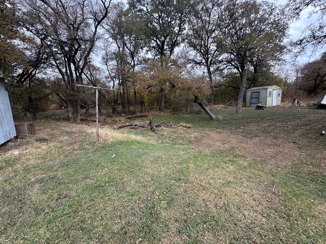 236 Oak Grove Circle, Elm Mott, TX 76640