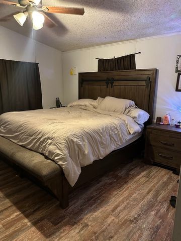 236 Oak Grove Circle, Elm Mott, TX 76640