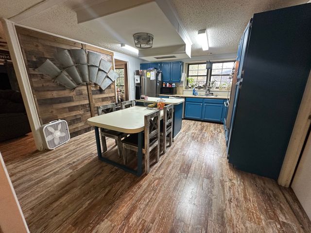 236 Oak Grove Circle, Elm Mott, TX 76640