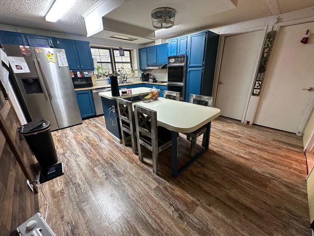 236 Oak Grove Circle, Elm Mott, TX 76640