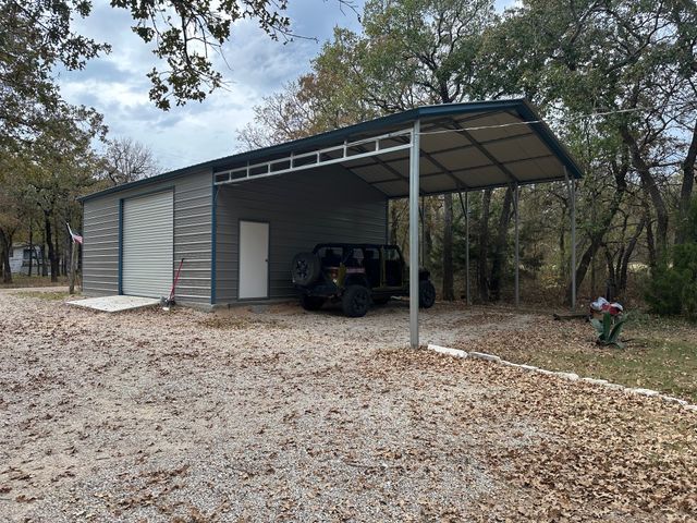 236 Oak Grove Circle, Elm Mott, TX 76640