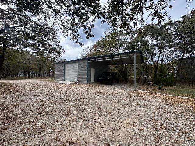 236 Oak Grove Circle, Elm Mott, TX 76640