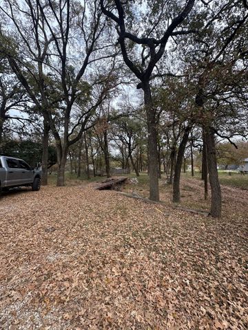 236 Oak Grove Circle, Elm Mott, TX 76640