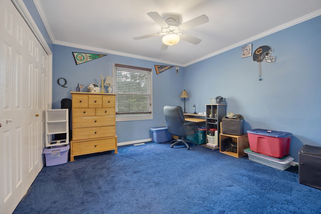 2877 Sarah Court, Elgin, IL 60124
