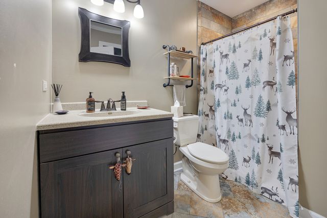 2877 Sarah Court, Elgin, IL 60124