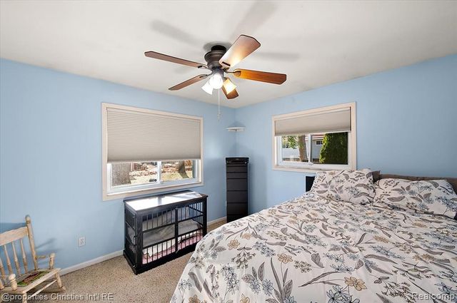 5832 Glen Echo Drive, Howell, MI 48843