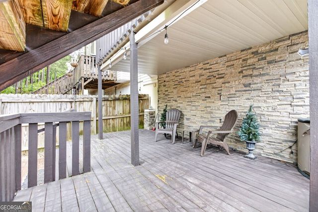 2484 Stonegate Drive NW, Acworth, GA 30101