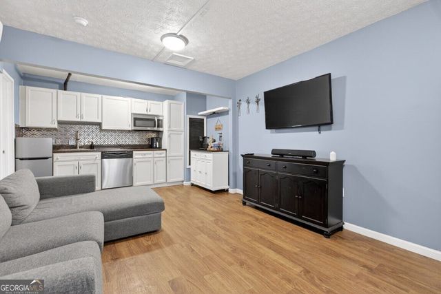 2484 Stonegate Drive NW, Acworth, GA 30101