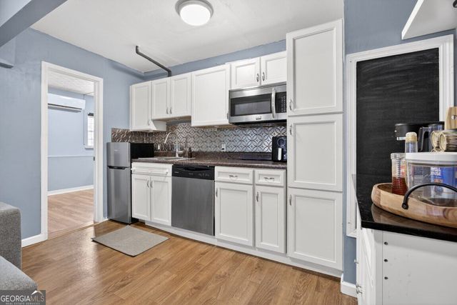 2484 Stonegate Drive NW, Acworth, GA 30101