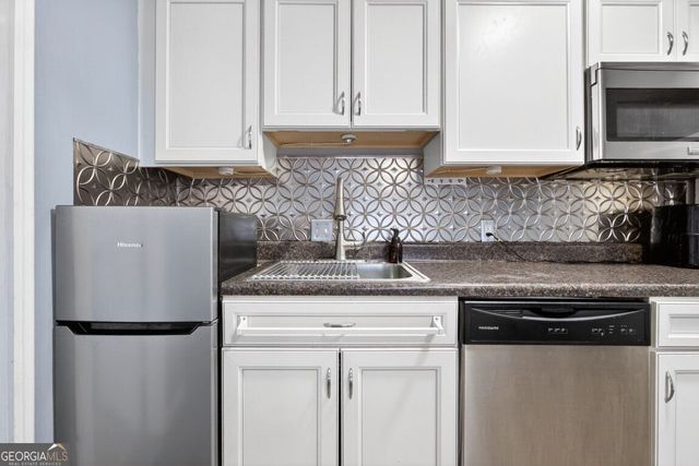 2484 Stonegate Drive NW, Acworth, GA 30101