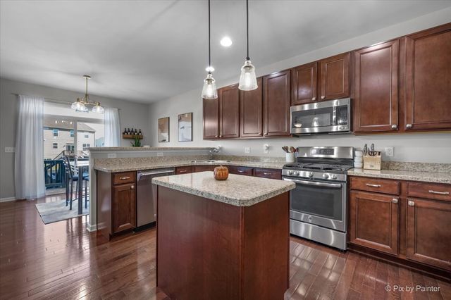 691 Windett Ridge Road, Yorkville, IL 60560