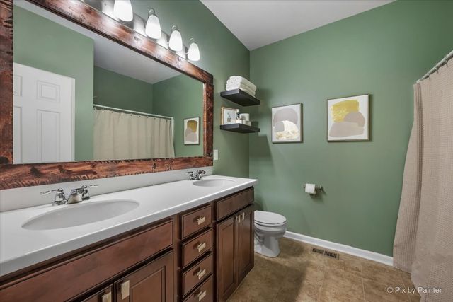 691 Windett Ridge Road, Yorkville, IL 60560