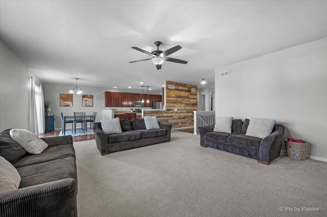 691 Windett Ridge Road, Yorkville, IL 60560