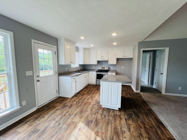 6 Short Creek Rd, Dellrose, TN 38453
