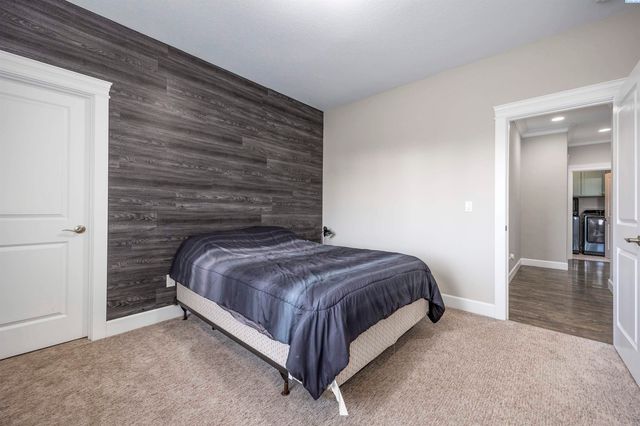 2807 N Riverside Drive, West Richland, WA 99353