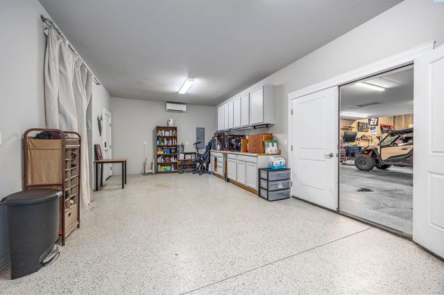 2807 N Riverside Drive, West Richland, WA 99353