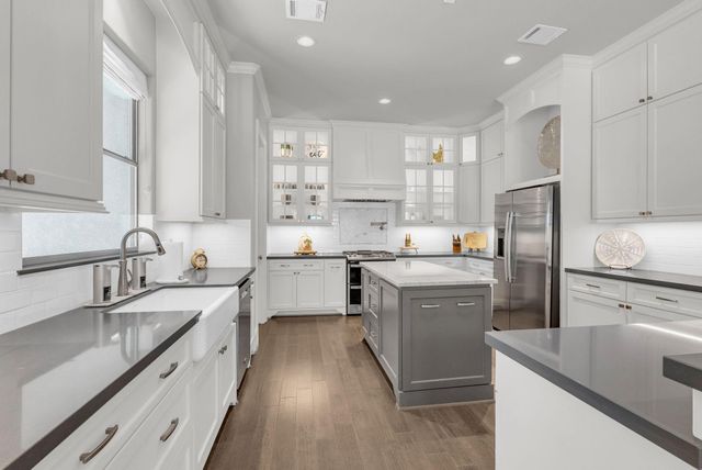 9050 Legacy Creek Court, Montgomery, TX 77316