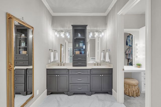 9050 Legacy Creek Court, Montgomery, TX 77316