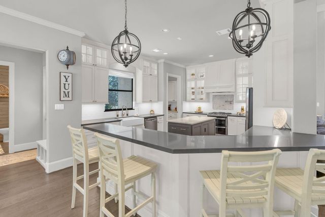 9050 Legacy Creek Court, Montgomery, TX 77316