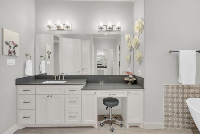 9050 Legacy Creek Court, Montgomery, TX 77316