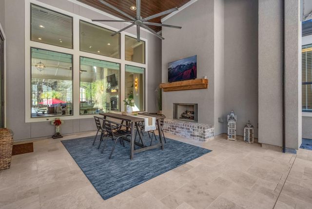 9050 Legacy Creek Court, Montgomery, TX 77316