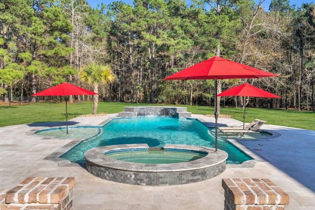 9050 Legacy Creek Court, Montgomery, TX 77316