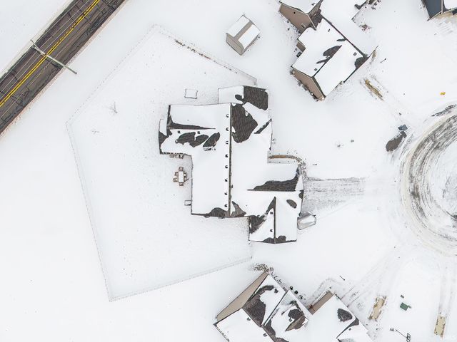 3825 Gregory Court, Warsaw, IN 46582