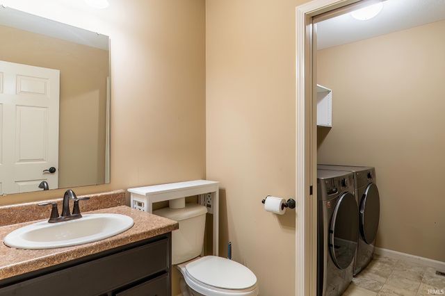 3825 Gregory Court, Warsaw, IN 46582