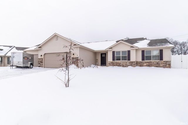 3825 Gregory Court, Warsaw, IN 46582