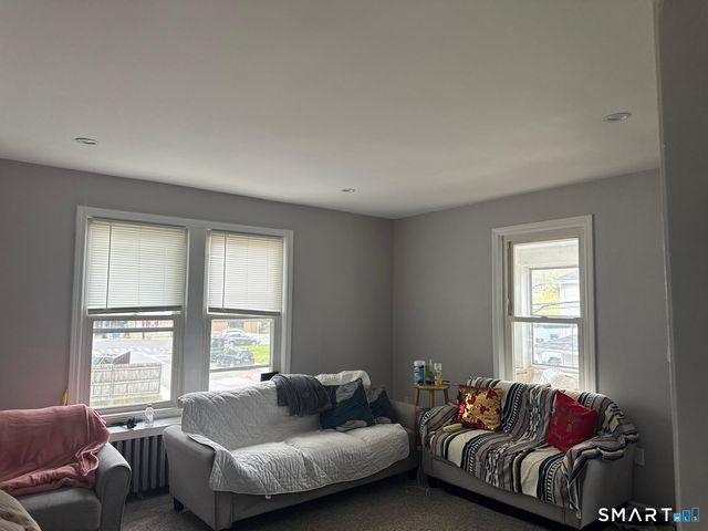 15 Rose Street 2, Stamford, CT 06906