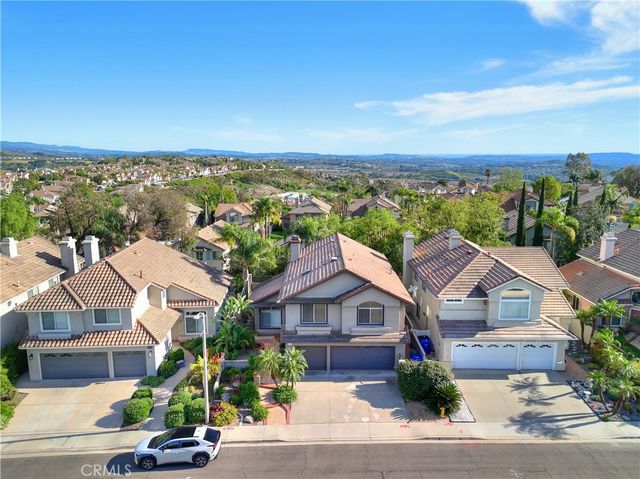 28572 Brookhill Road, Trabuco Canyon, CA 92679