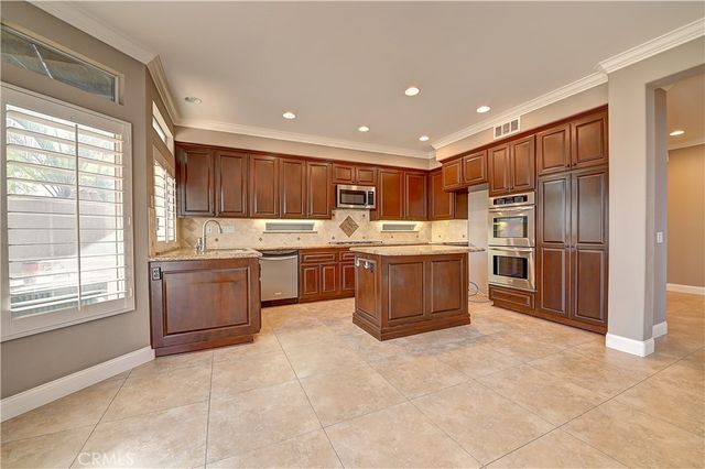 28572 Brookhill Road, Trabuco Canyon, CA 92679