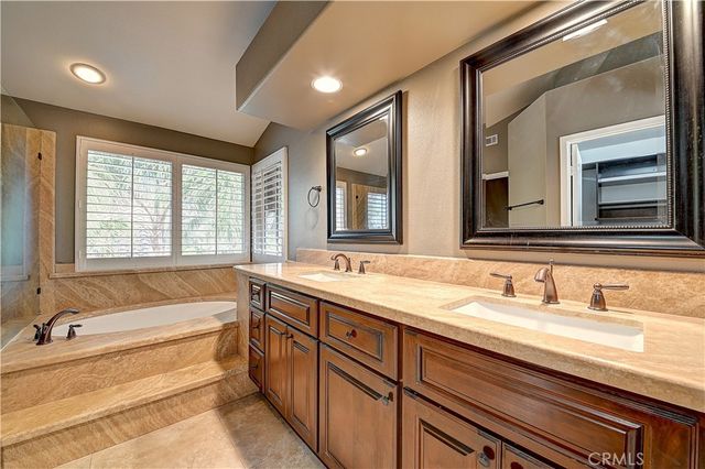 28572 Brookhill Road, Trabuco Canyon, CA 92679