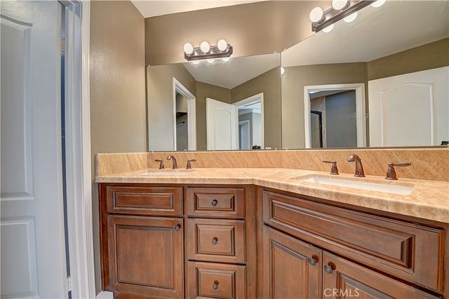 28572 Brookhill Road, Trabuco Canyon, CA 92679