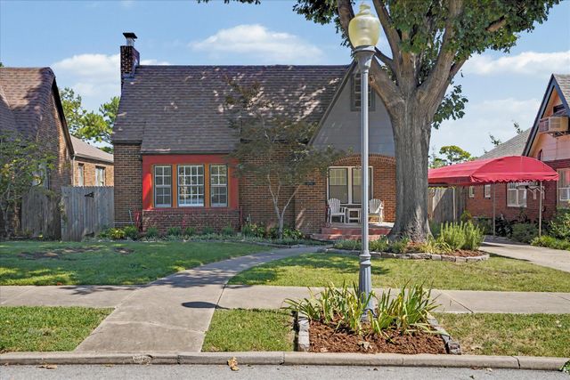 1555 S Gillette Avenue, Tulsa, OK 74104